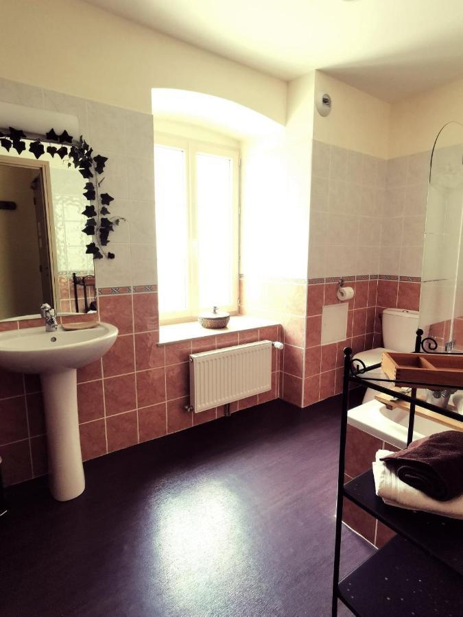 Auberge De Chanteuges Eksteriør bilde