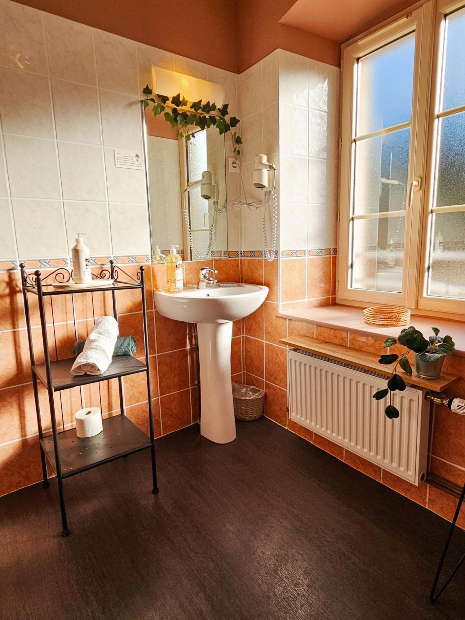 Auberge De Chanteuges Eksteriør bilde